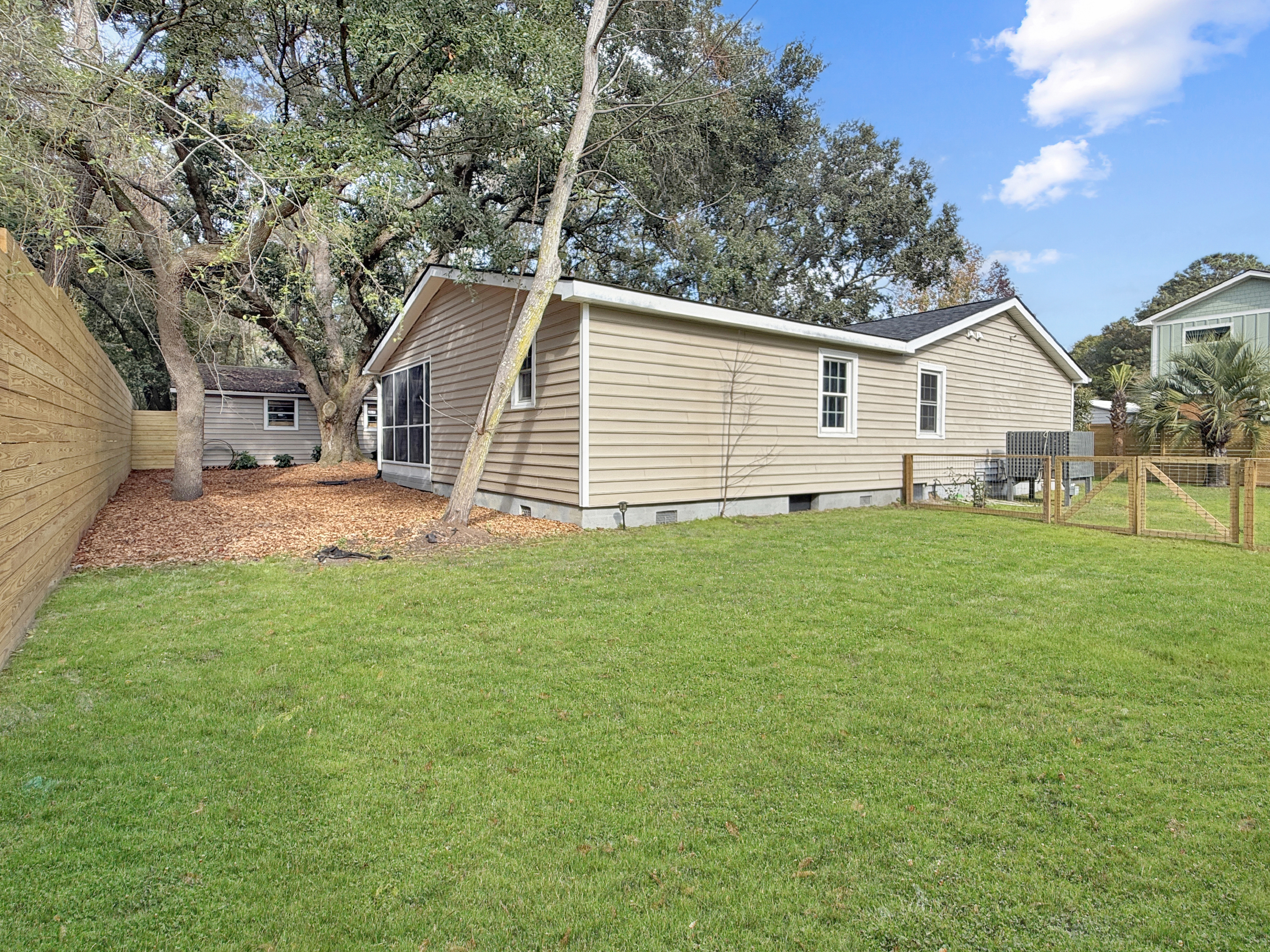 1433 Living Suite